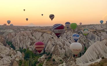 carus-hotel-cappadocia-balloons-lustforthesublime