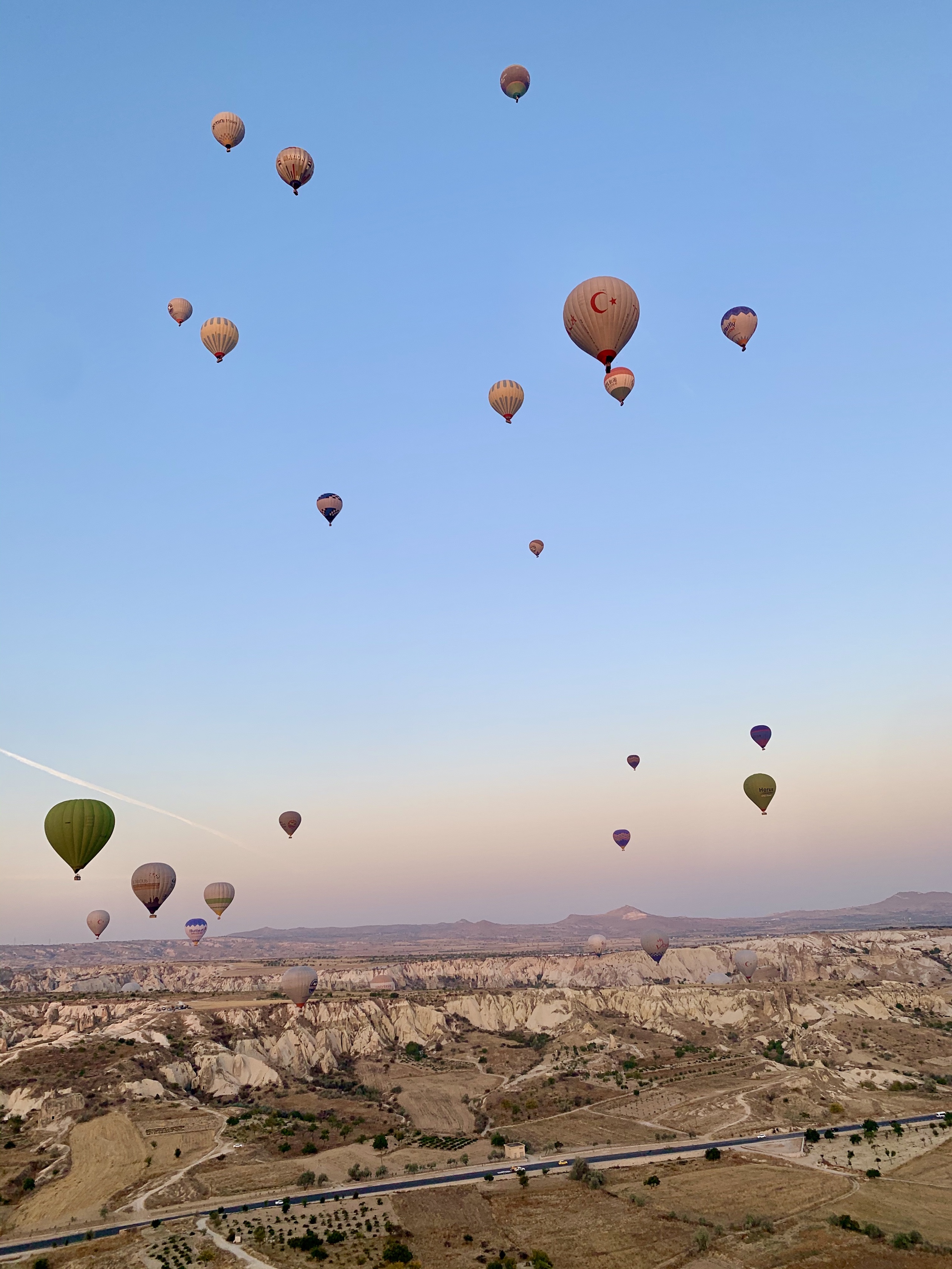 carus-hotel-cappadocia-balloons-lustforthesublime